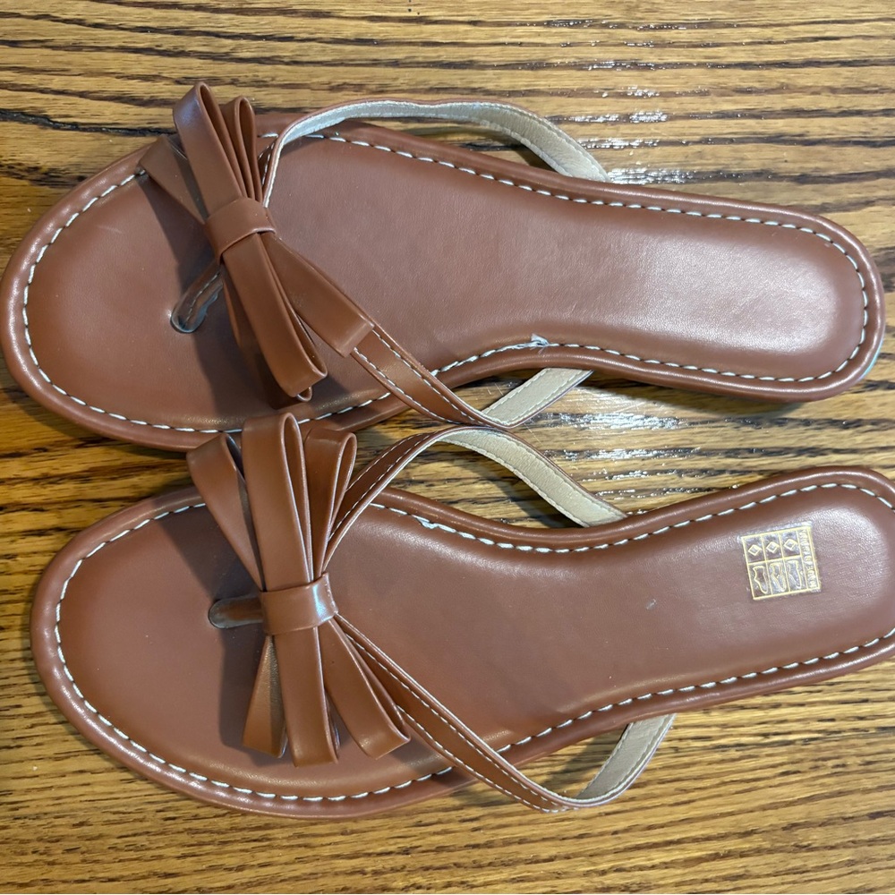 Brown sandals, faux leather, size 39, new without tags, excellent condition